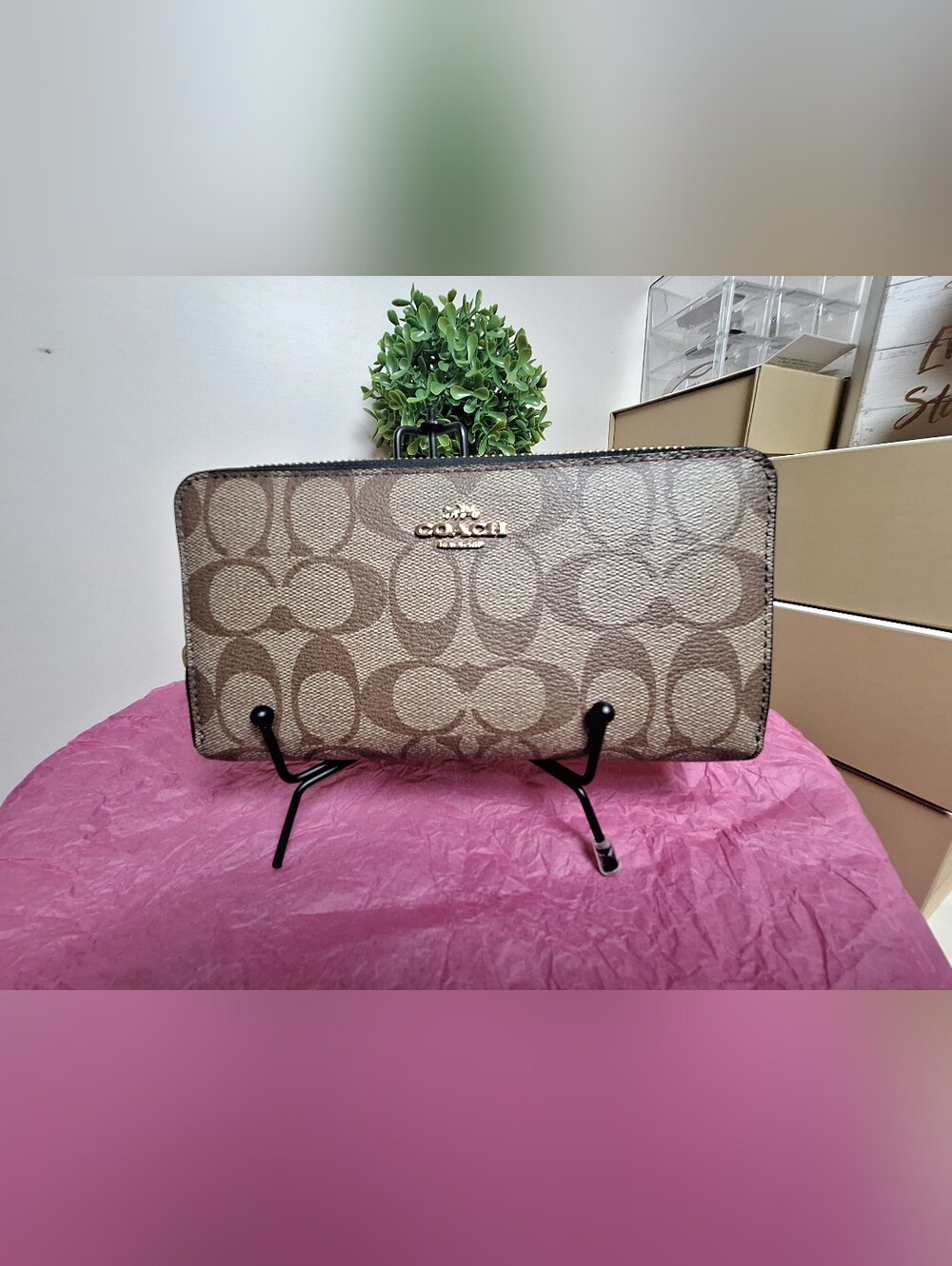 COACH Accordion Zip Wallet in Signature Coated Canvas Khaki Saddle Gold EUC